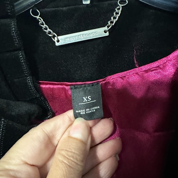 Stunning WHBM Long Velvet Ruffle Jacket - Picture 15 of 16